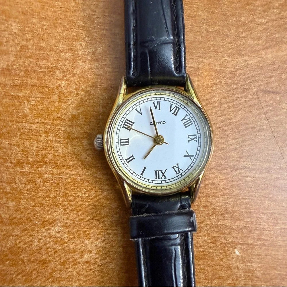 Classic Black Leather Strap‎ Watch with Gold Details